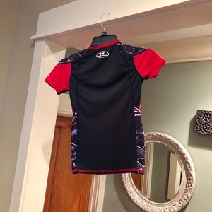 Under Armour Shirts & Tops - Boys Fitted Under Armour shirt Under Armour Shirts & Tops - Boys Fitted Under Armour shirt
